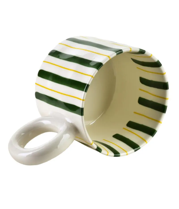Tasse rayée à anse ronde