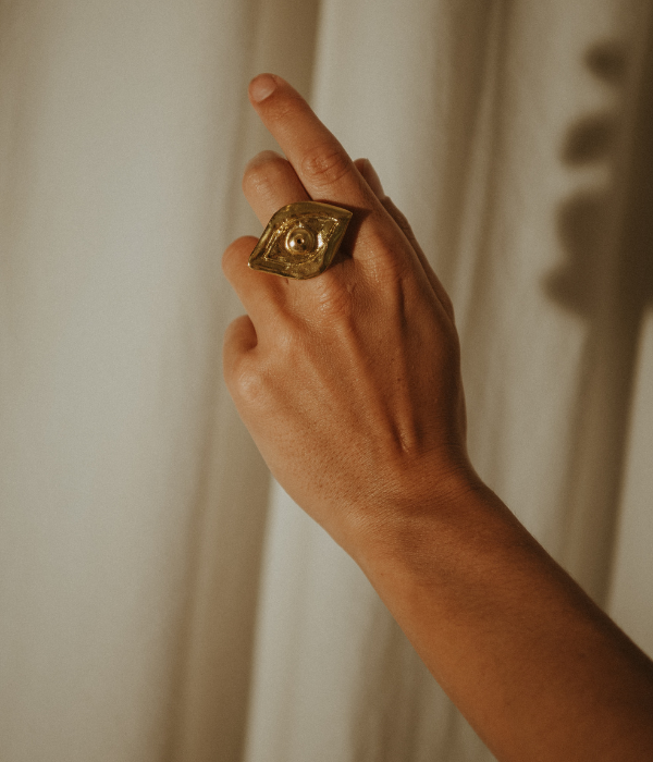 Bague golden eye