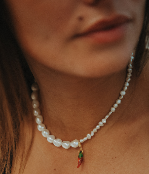 Collier de perles asymétriques