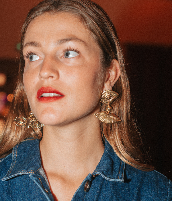 Golden Eyes and Lips