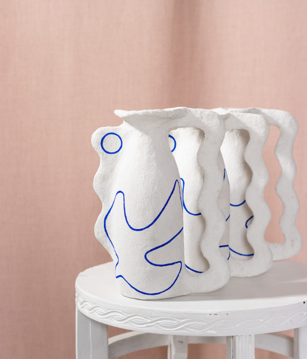 Vase wave les mots bleus