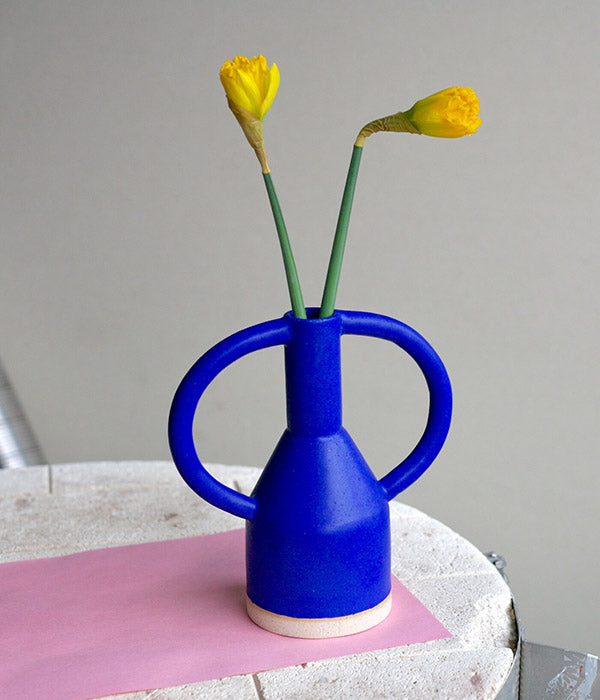 Petit vase à oreilles bleu