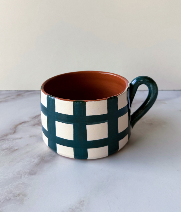 Flat mug grid